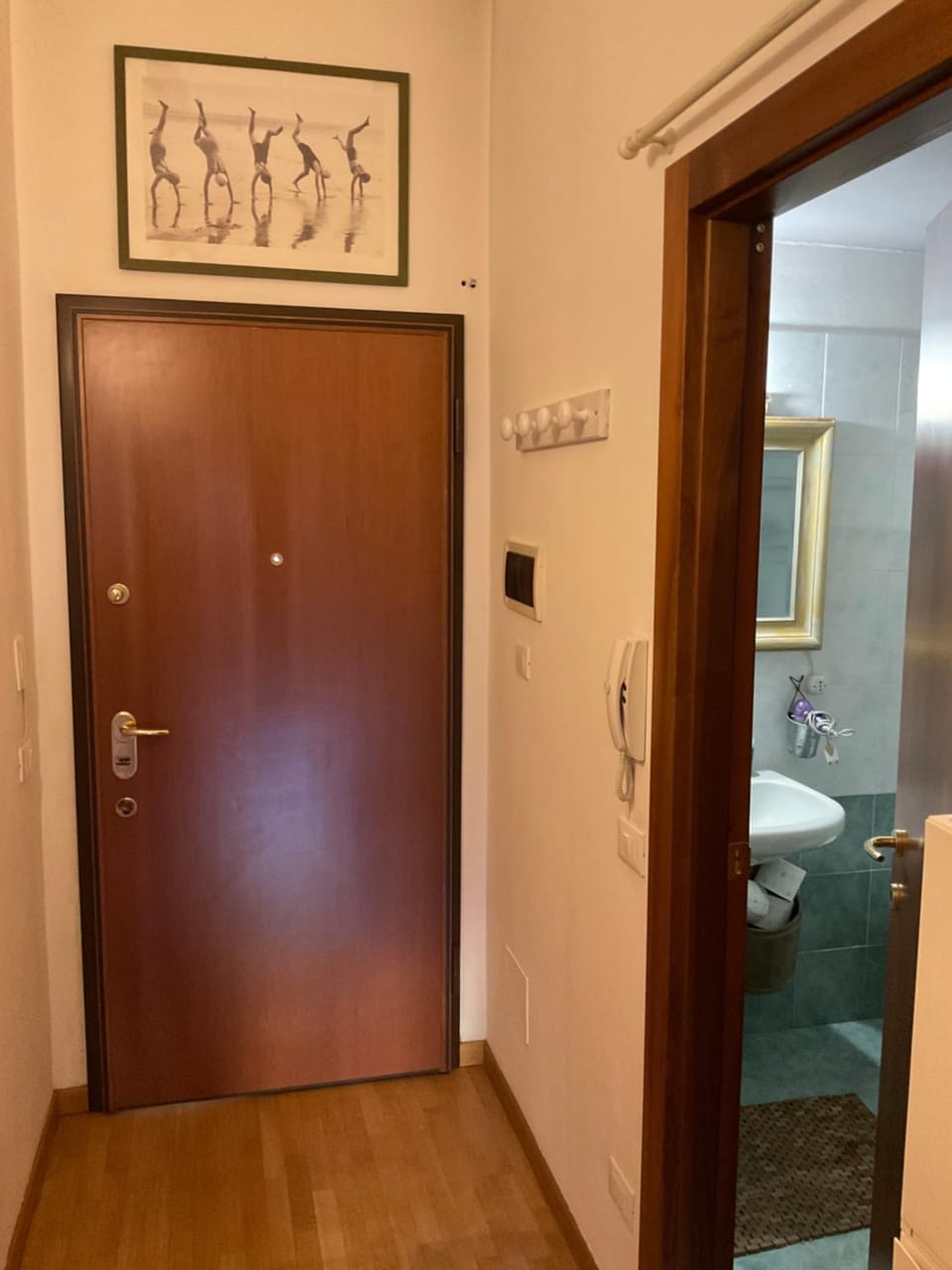 IsoLaB: monolocale in zona Isola Apartment in Milan