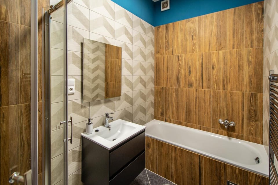 Shower, Bathroom, Bath