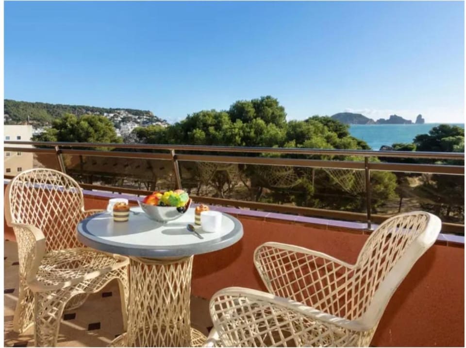 Natural landscape, View (from property/room), Balcony/Terrace, Sea view