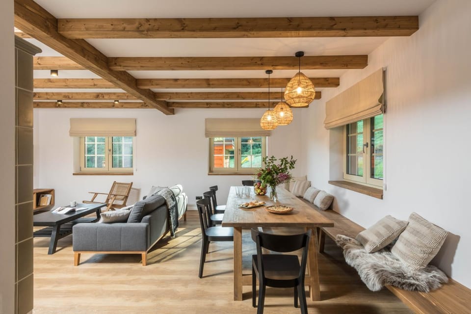 Living room, Dining area