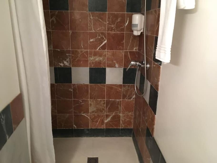MÁXIMO LUJO EN CALLE FRANCOS. NO TE ARREPENTIRÁS. Apartment in Seville