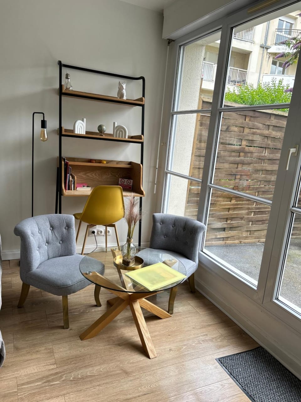 Seating area