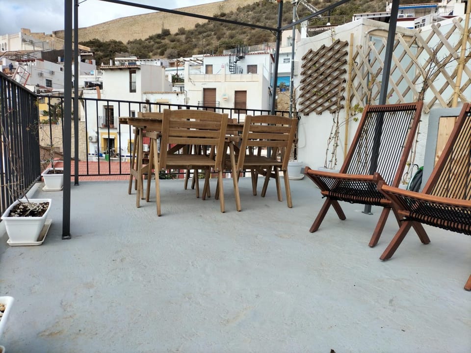 Private Terrace-Romantic-Sea, Castle views-Central House in Alicante