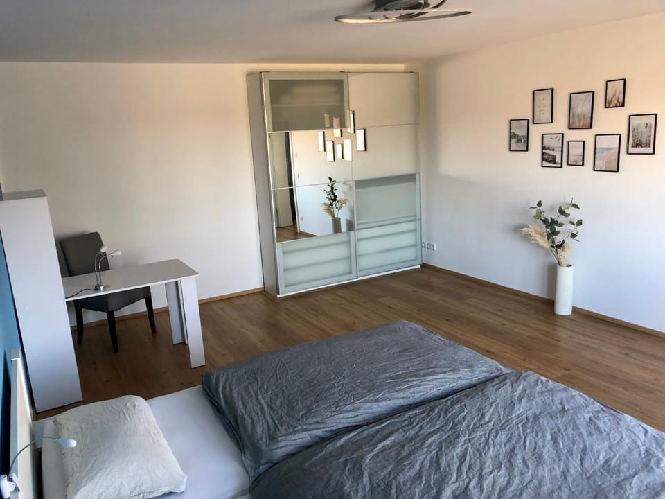 Bed, Bedroom, wardrobe