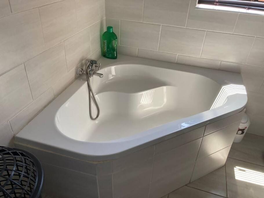 Bathroom, Bath