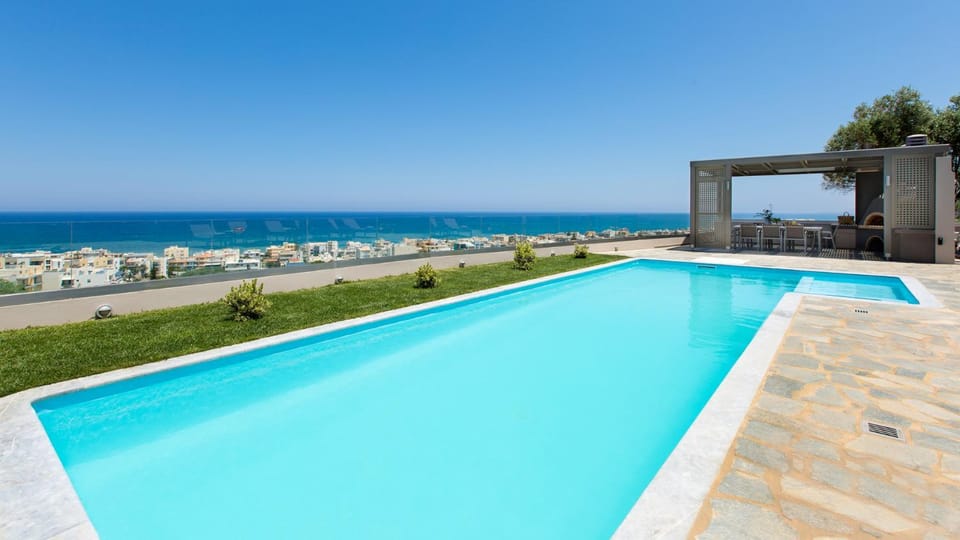 Nearby landmark, Pool view, Sea view, Swimming pool, sunbed