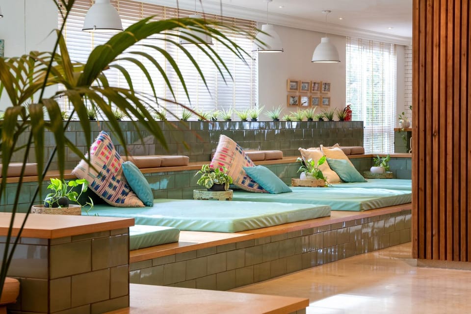 Bed, Spa and wellness centre/facilities