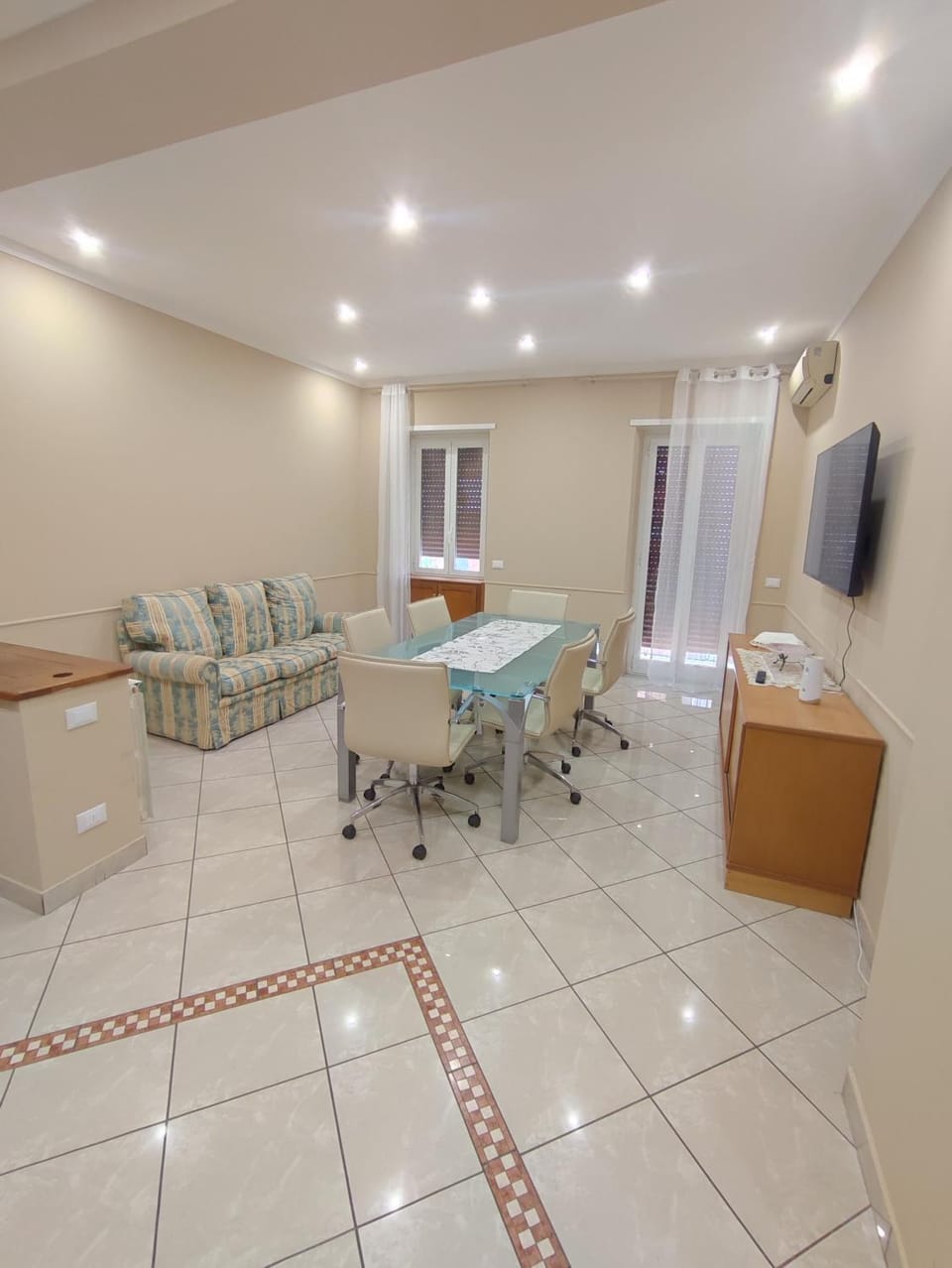 Anna Roma House Apartment in Rome