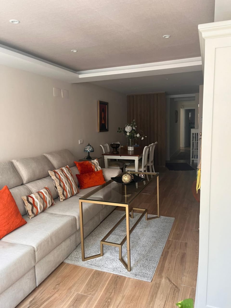 Communal lounge/ TV room, Living room, Seating area