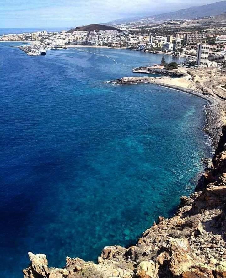 Las Torres 2 minutos de Las Vistas by Vapagó Tenerife Apartment in Playa de las Americas