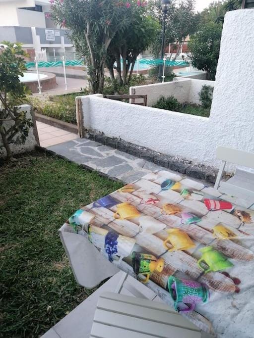Quiet & Bright Apartment with private garden Apartment in Maspalomas