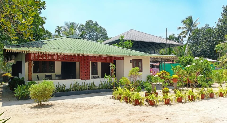 Property building, Day, Garden
