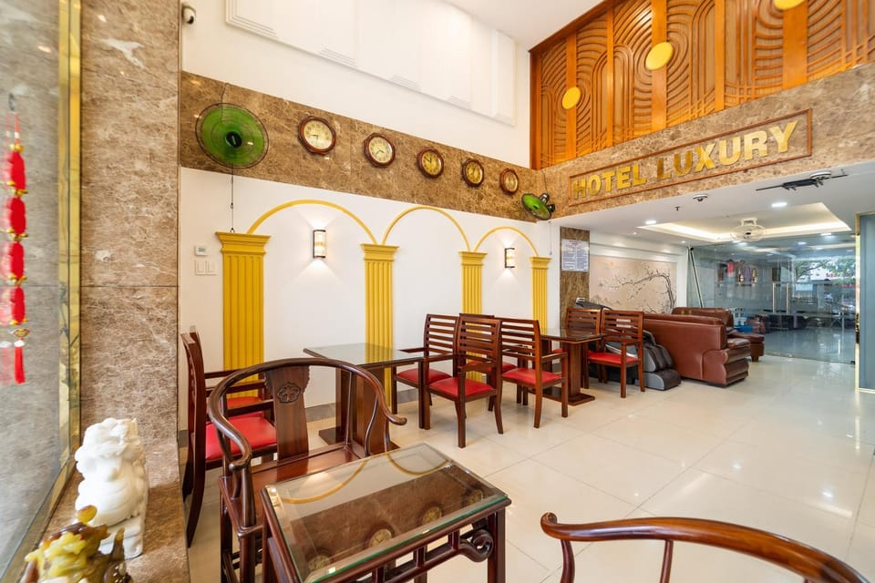 Communal lounge/ TV room, Lobby or reception, concierge