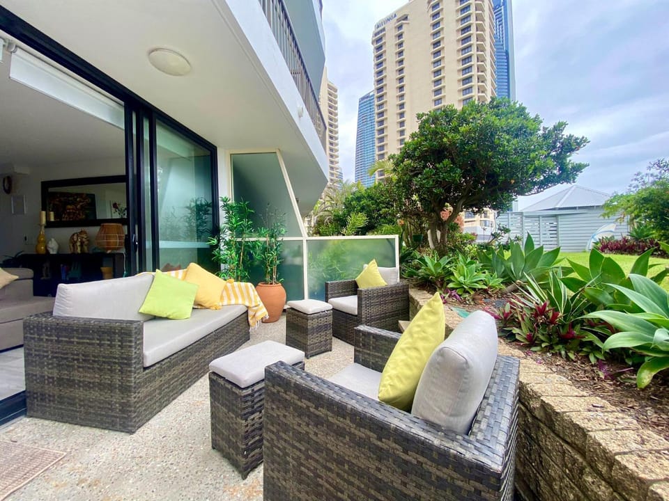 Balcony/Terrace, Dining area
