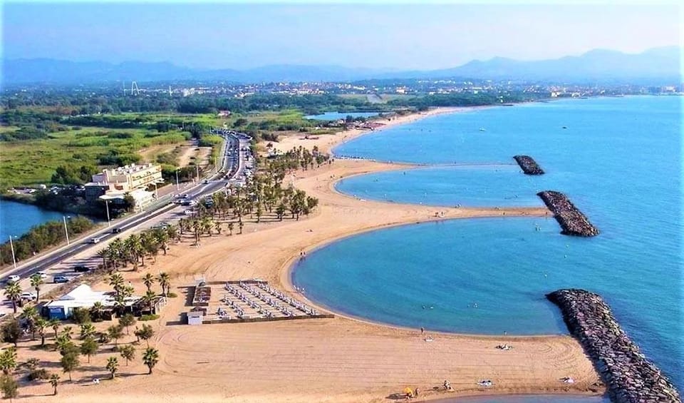 Nearby landmark, Day, Natural landscape, Bird's eye view, Beach, Sea view