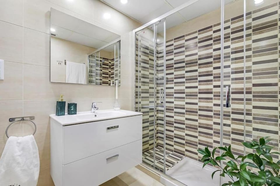 New Heima Colon Square Apartment in Centro