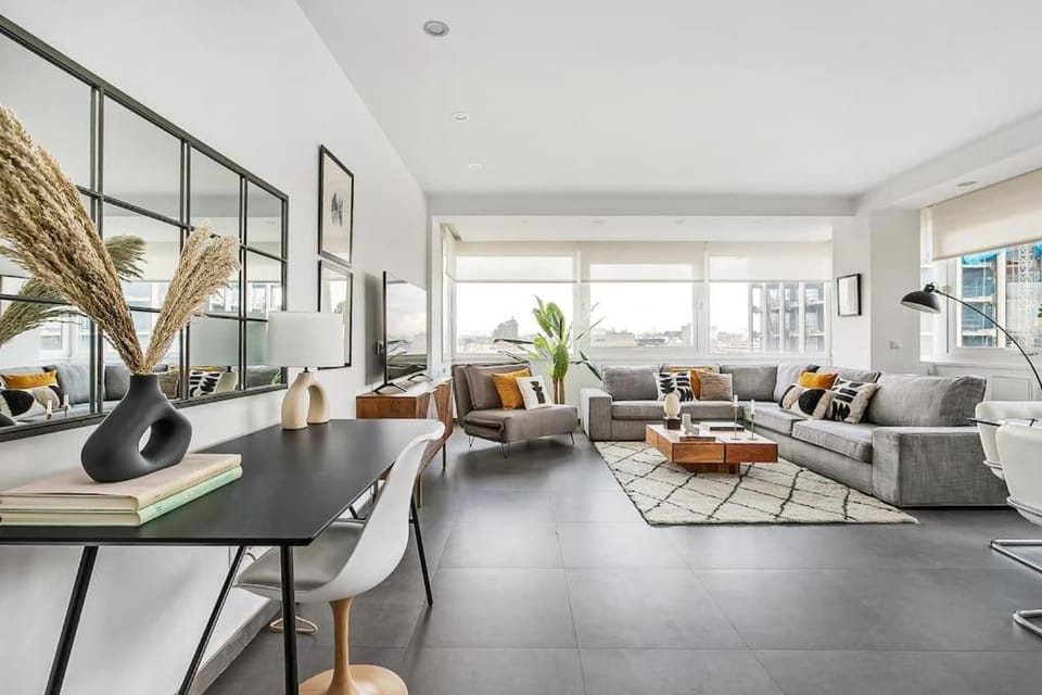 New Heima Colon Square Apartment in Centro