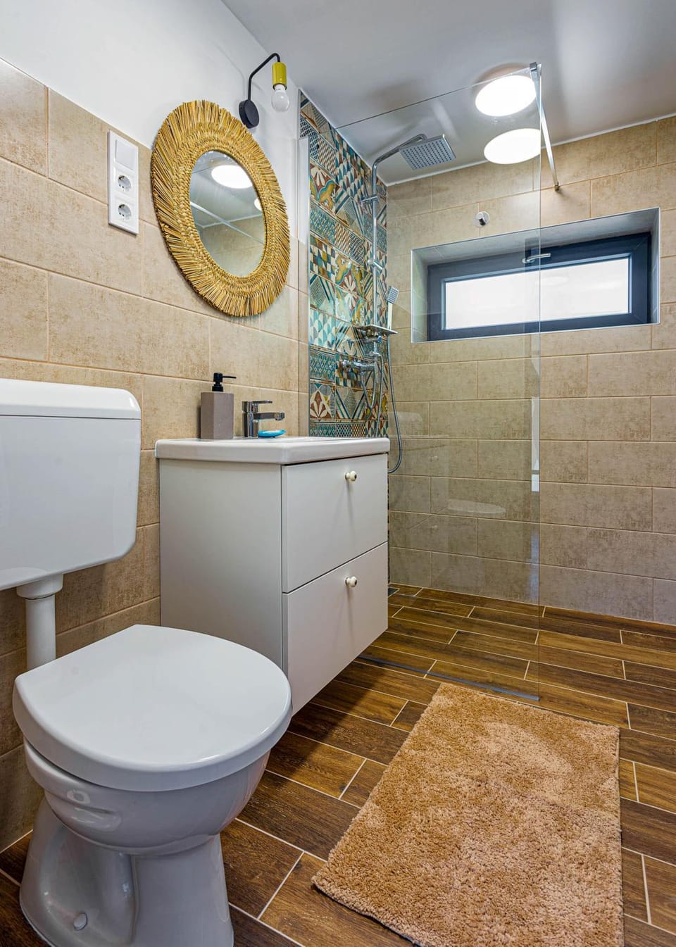 Shower, Toilet, Bathroom