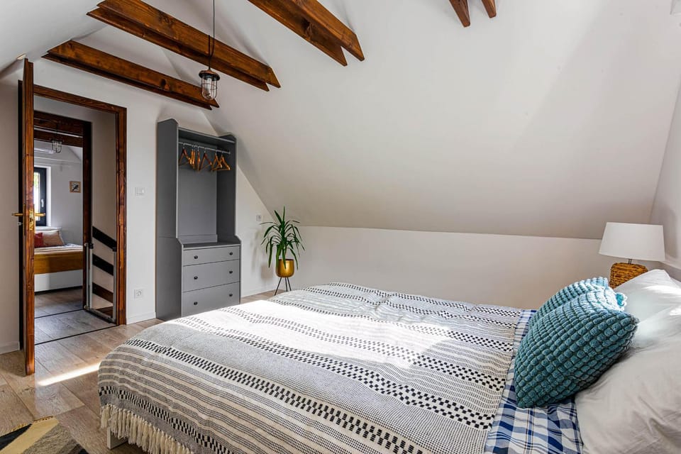 Bed, Bedroom, wardrobe