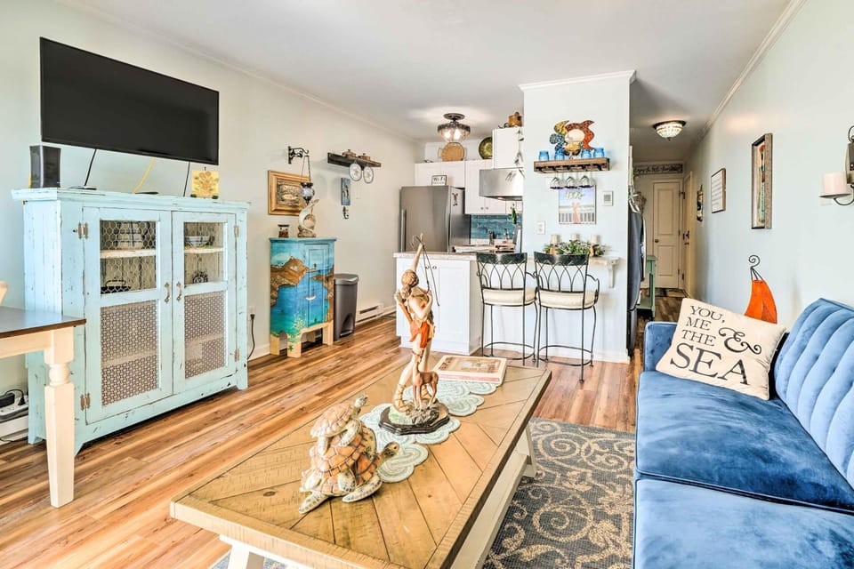 North Topsail Oceanfront Condo w/ Balcony! House in North Topsail Beach