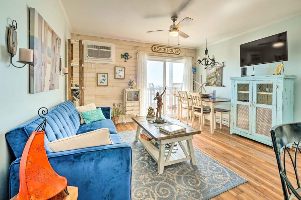 North Topsail Oceanfront Condo w/ Balcony! House in North Topsail Beach