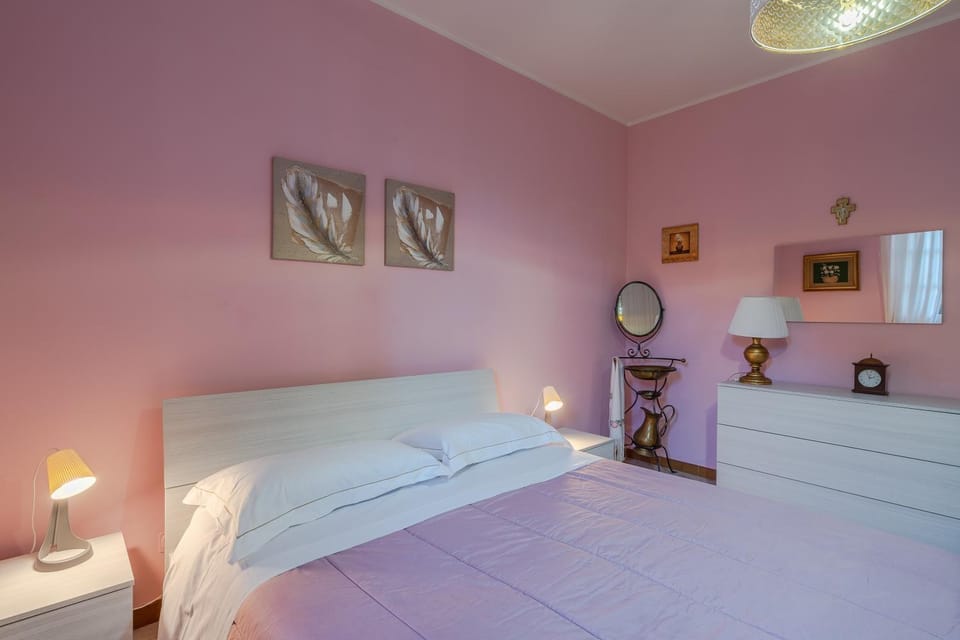 Living room, Bedroom