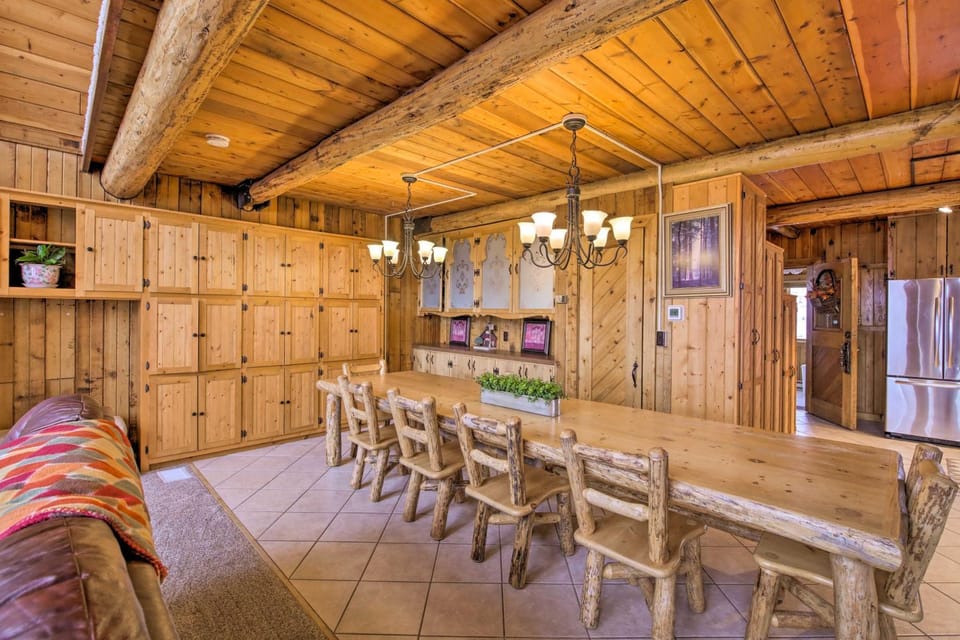 A-Frame Home w/ Breathtaking Views & Hot Tub! House in Idaho