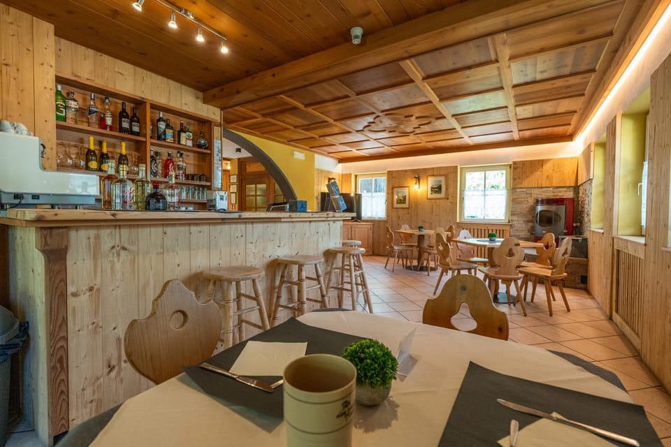 Living room, Lounge or bar, Seating area