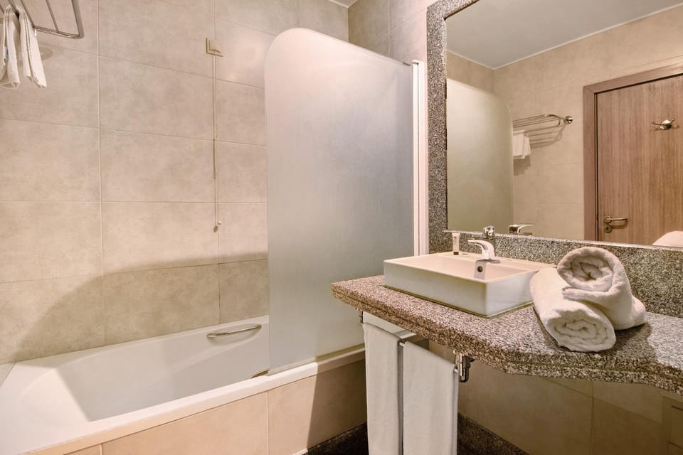 Bathroom, Living room