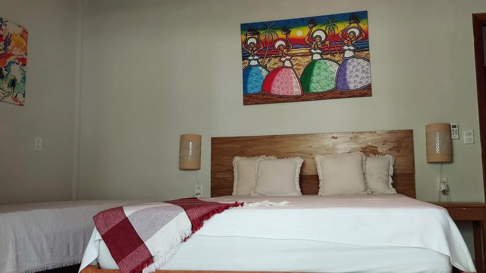 Bed, Photo of the whole room, Decorative detail, Bedroom