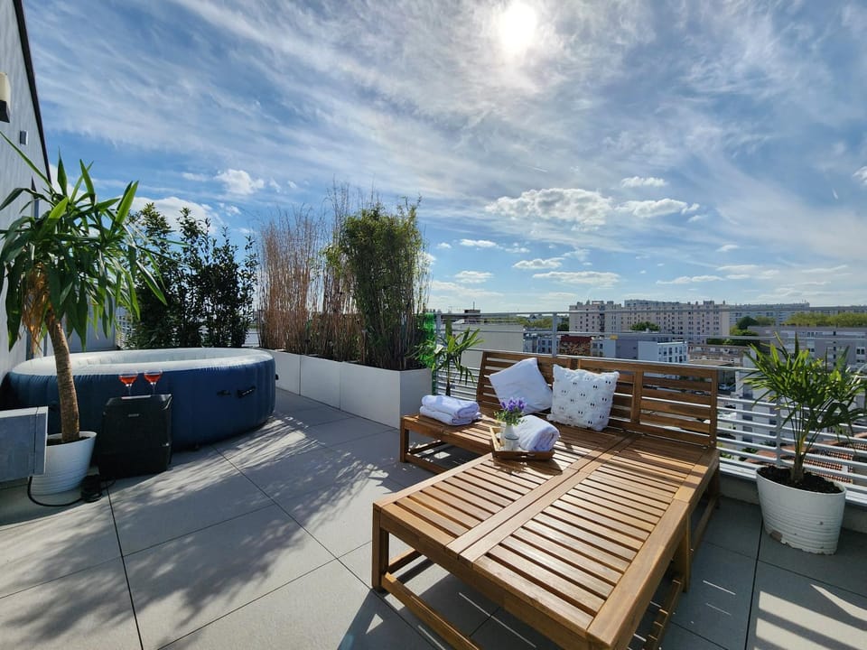 Penthouse 166 m2- Terrasse & Parking - Paris Sud - Orly - Parc Expo Apartment in Île-de-France