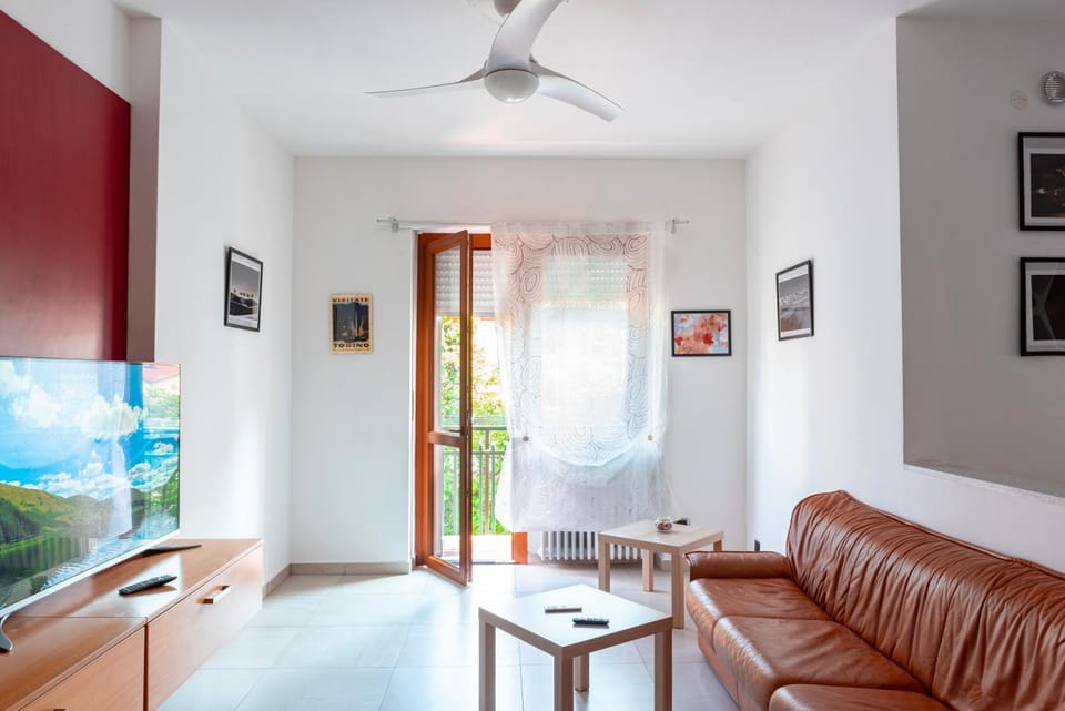 TV and multimedia, Seating area
