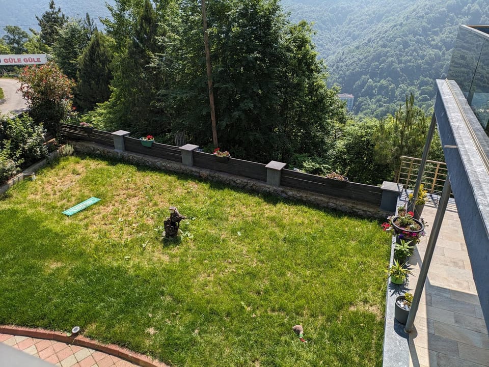 Turkish Mountain Retreat Bed and Breakfast in Decentralized Administration of the Aegean