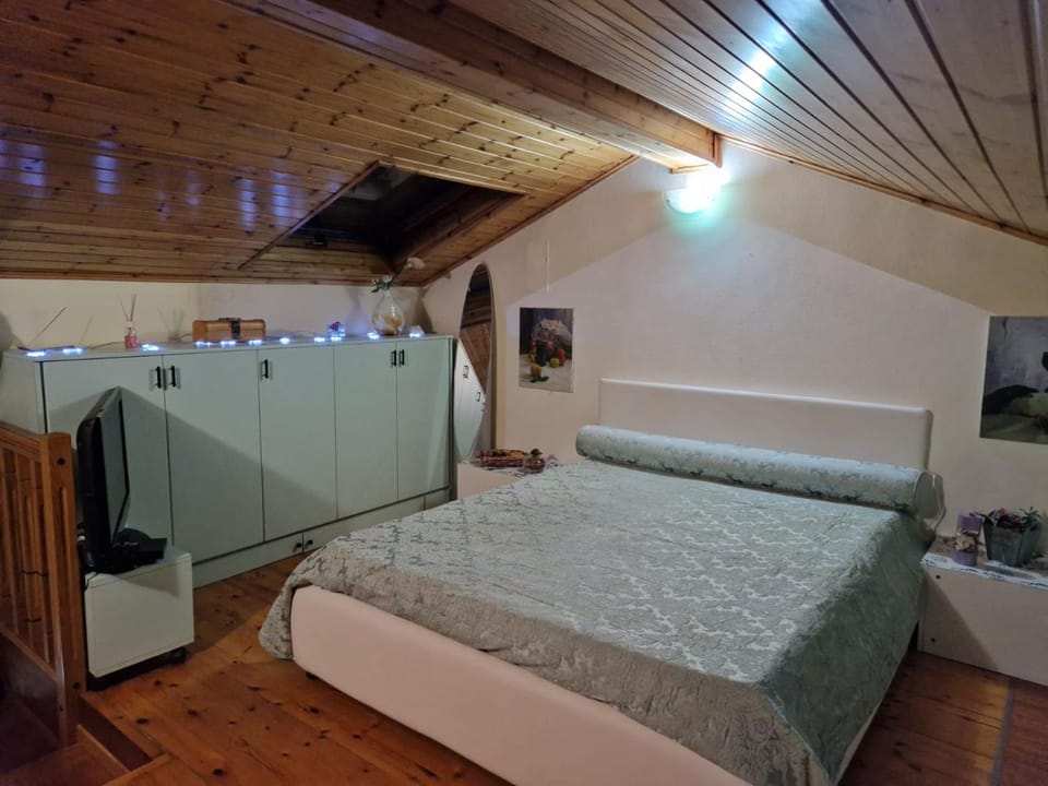 View (from property/room), Bedroom, towels, wardrobe