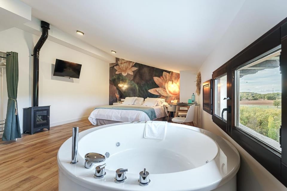 DUO SOMNIA, suites con jacuzzi y chimenea, only adults Country House in Castile-La Mancha