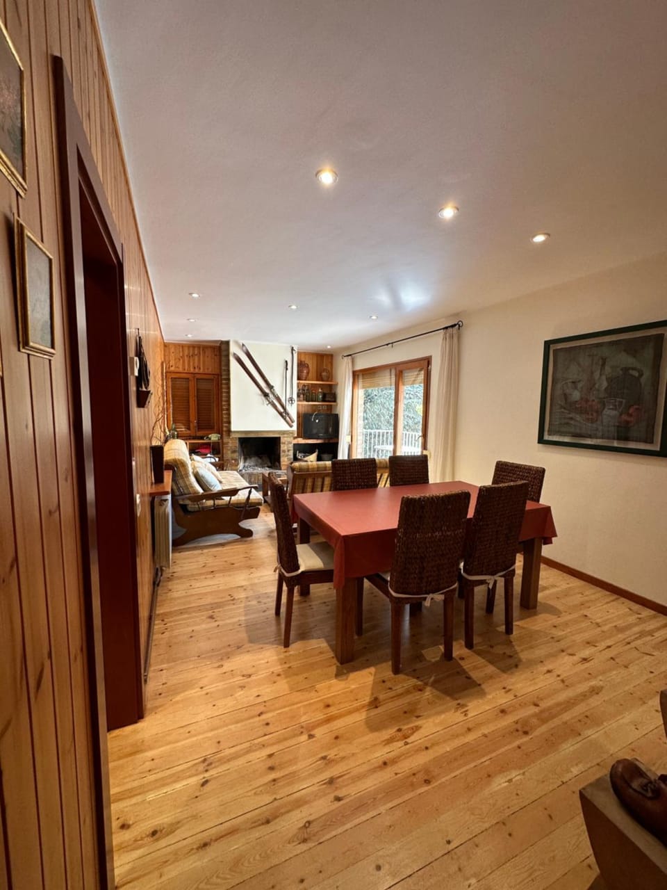 Apartament Rialp amb vistes al riu Noguera Pallaresa Apartment in Pallars Jussà