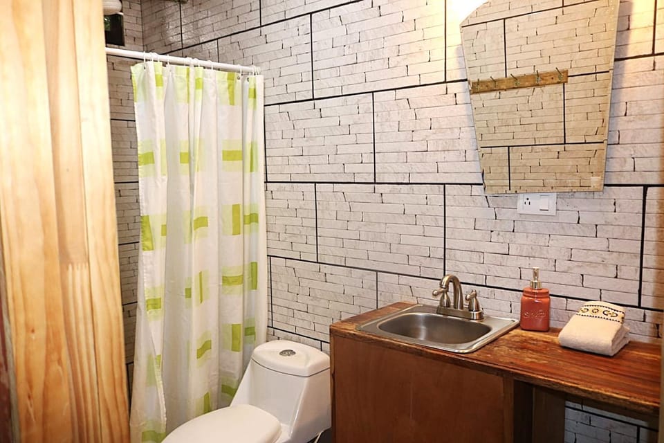 Shower, Bathroom, towels