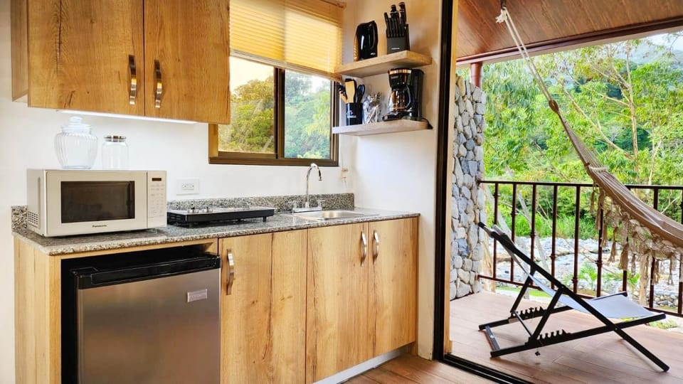 Patio, View (from property/room), Balcony/Terrace, Kitchen or kitchenette