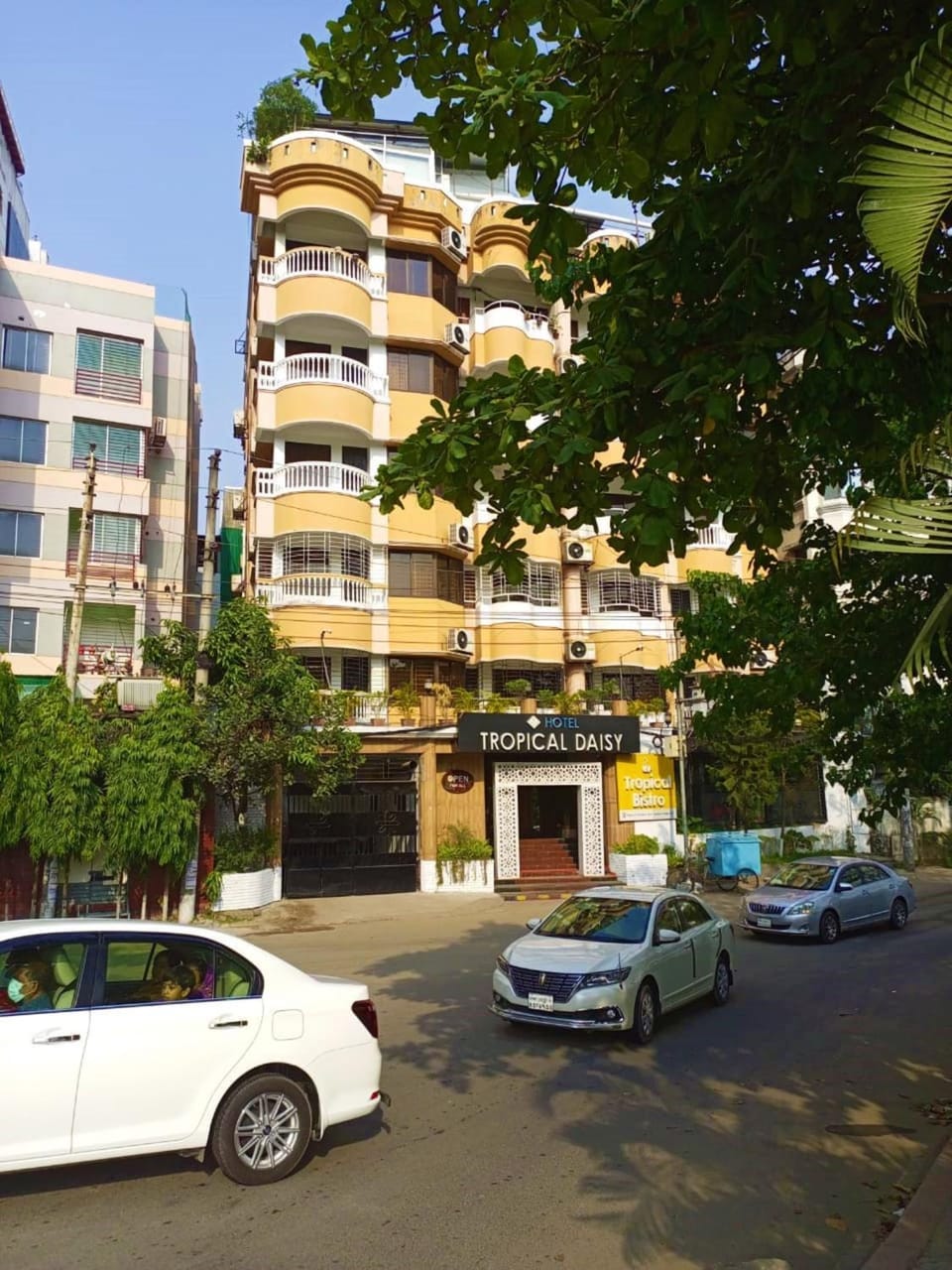 Property building, Location