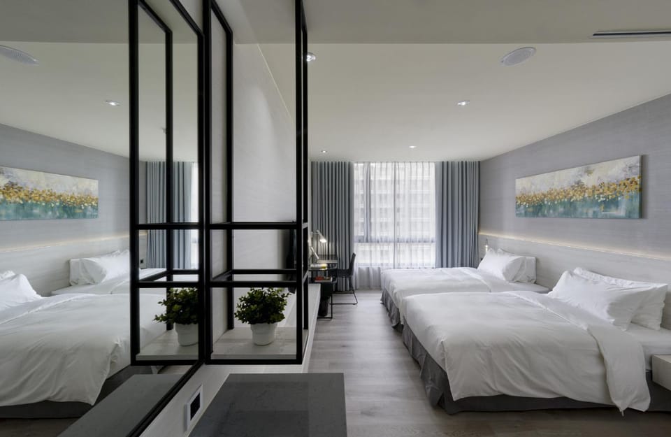 Bed, Photo of the whole room