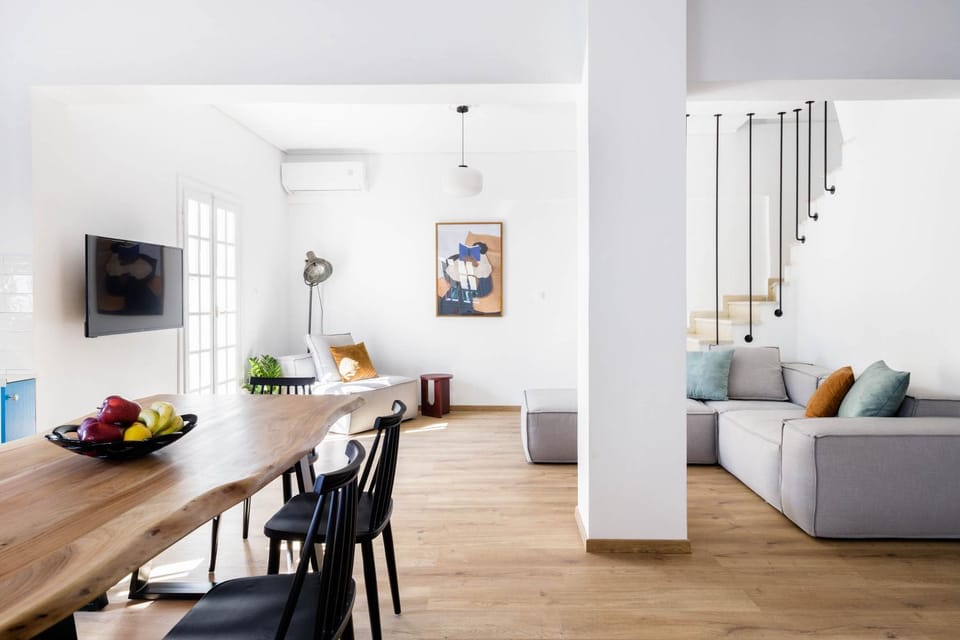 Communal lounge/ TV room, TV and multimedia, Living room, Seating area
