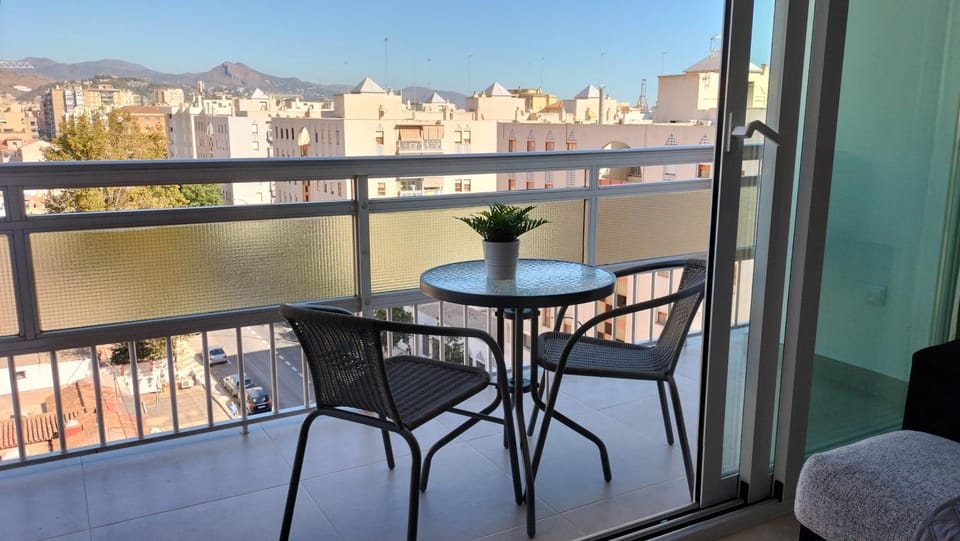 Day, Natural landscape, View (from property/room), Balcony/Terrace, Seating area, City view, Mountain view