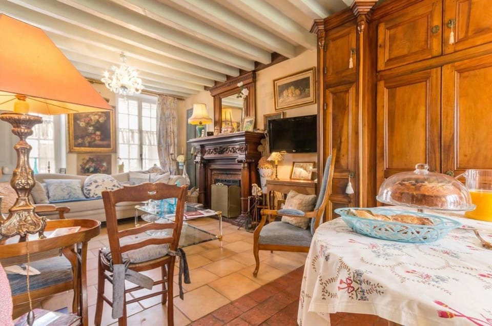 La maison bleue Bed and Breakfast in Bourgogne-Franche-Comté