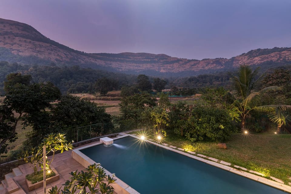Nearby landmark, Spring, Day, Natural landscape, Garden, Lake view, Mountain view, Pool view, River view, Swimming pool