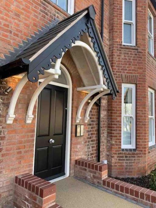 Boutique Luxury Apartment, High St, Henley-in-Arden Apartment in Wychavon District