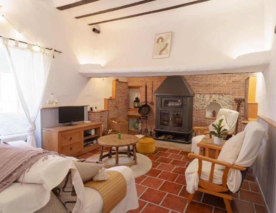 Casa rural con jacuzzi y chimenea en paraje único - La Casa del Pino House in Region of Murcia