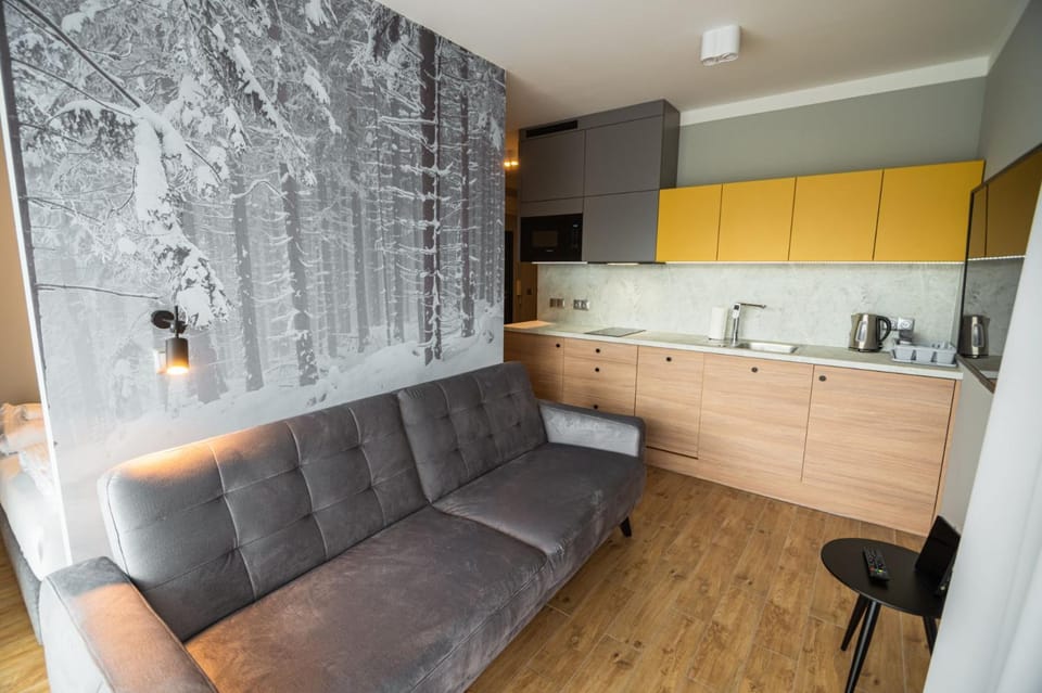 Kitchen or kitchenette, Seating area