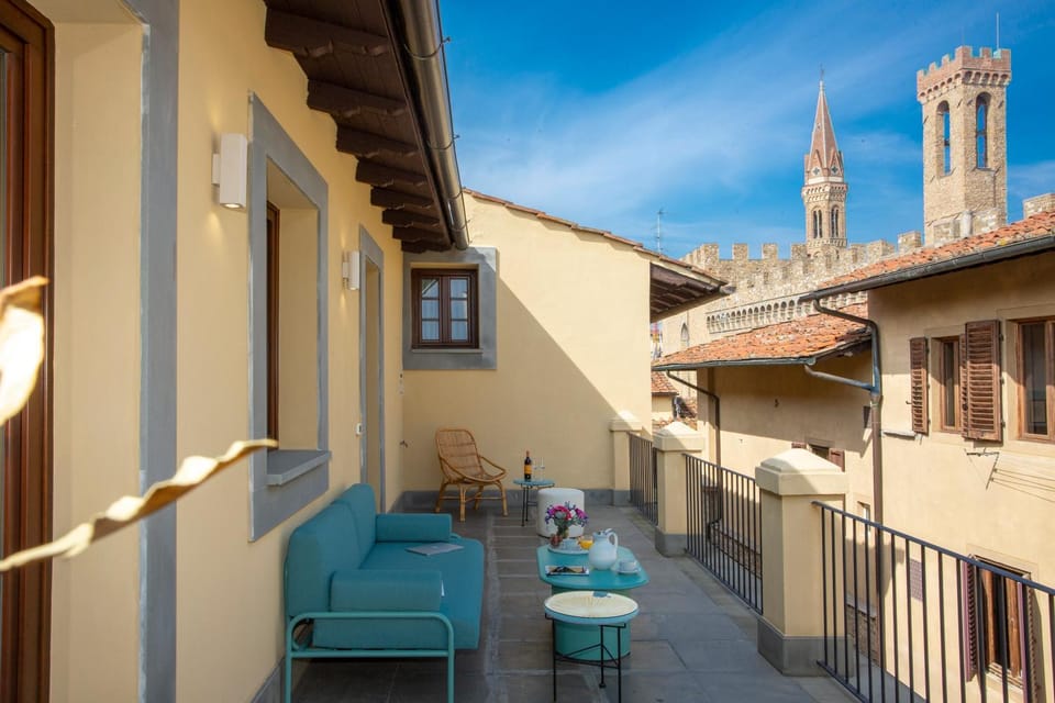 Property building, Balcony/Terrace