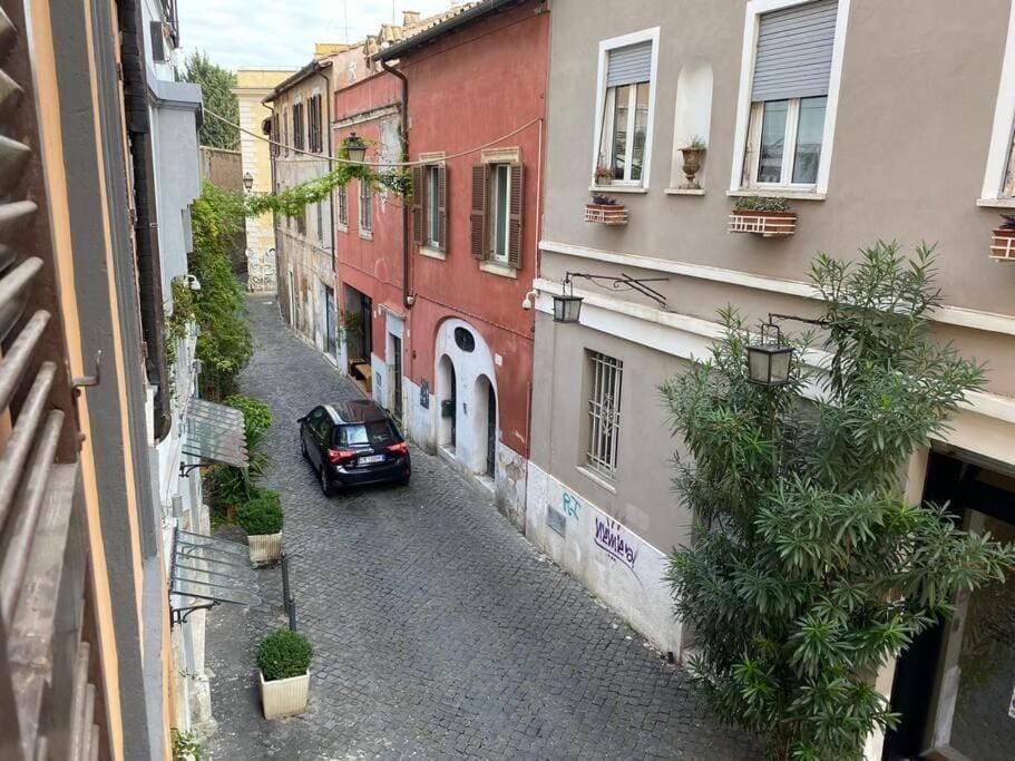 Studio Flat - Piazza San Cosimato By YourHost Apartment in Rome