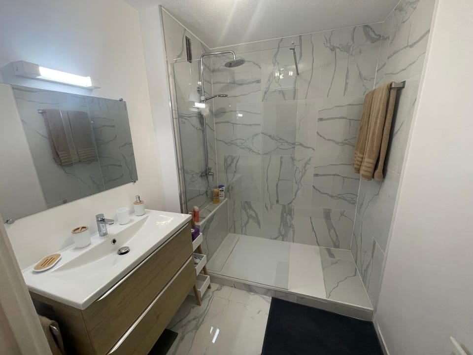 Superbe T4 spacieux tout équipé, Apartment in Marseille